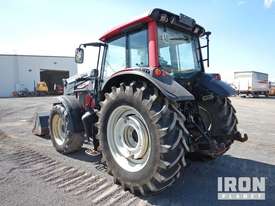 2011 Valtra N101 MFWD Tractor - picture1' - Click to enlarge