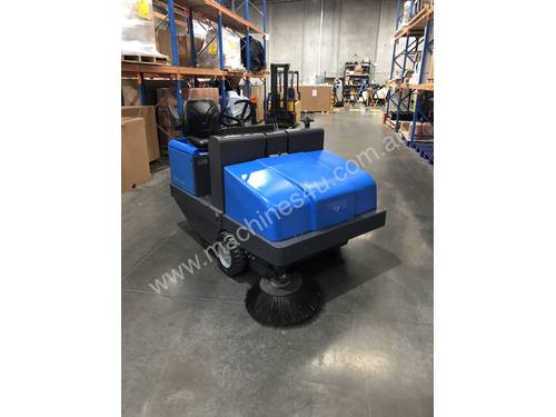 Conquest LPG Ride on Floor Sweeper