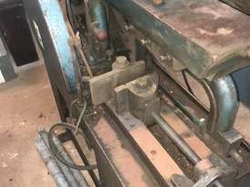 Parkanson 3-phase hack saw - picture0' - Click to enlarge