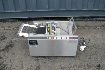 Semi Automatic Food Wrapper - Coppens Fastpack