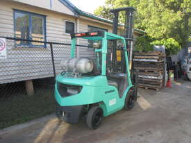 Mitsubishi 2.5 ton LPG Repainted Used Forklift #1550 - picture2' - Click to enlarge
