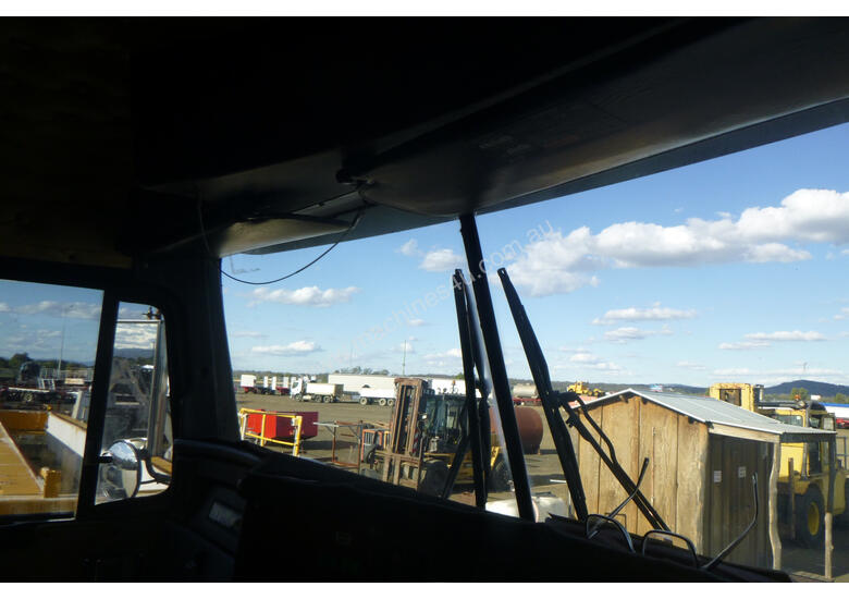 caption Kenworth T604 Primemover Truck