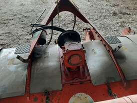 Trimax nydraulic winged wide area mower - picture2' - Click to enlarge