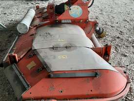 Trimax nydraulic winged wide area mower - picture0' - Click to enlarge