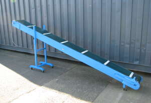 Incline Belt Conveyor - 3.1m long