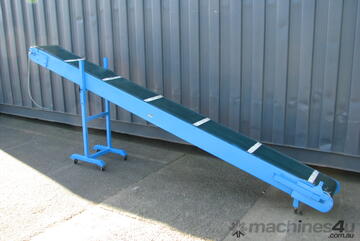 Incline Belt Conveyor - 3.1m long
