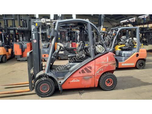 2010 Model Linde Container Entry Forklift for sale-2.5 ton 4.5m lift solid tyres side shift $9999+