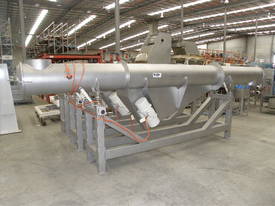 Vibratory conveyor 400mm Dia x 5450mm L. - picture0' - Click to enlarge