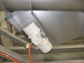 Vibratory conveyor 400mm Dia x 5450mm L. - picture1' - Click to enlarge