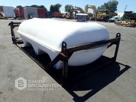 SKID MOUNTED 7000 LITRE FIBREGLASS TANK - picture0' - Click to enlarge