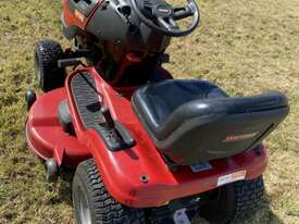 Craftsman YT4000 - Ride On Mower - picture2' - Click to enlarge