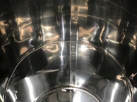 300 & 500lt Stainless Steel wine style tanks - picture2' - Click to enlarge