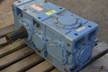 HANSEN GEARBOX 19.826:1 Enclosed Gear Drive Gear Box 95mm Shaft RDC31-AN HANSEN GEARBOX 19.826:1 Enclosed Gear Drive Gear Box 95mm Shaft RDC31-AN