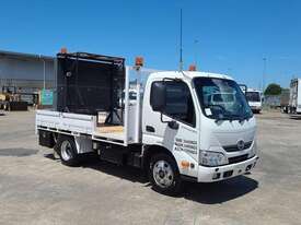 Hino 300 Series - picture0' - Click to enlarge