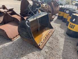 ABS Tilting Mud Bucket  - picture0' - Click to enlarge