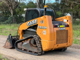 CASE TR270 Skid Steer Loader - picture1' - Click to enlarge