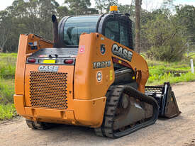 CASE TR270 Skid Steer Loader - picture2' - Click to enlarge