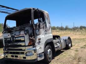 Hino 700 Euro 5 - picture1' - Click to enlarge