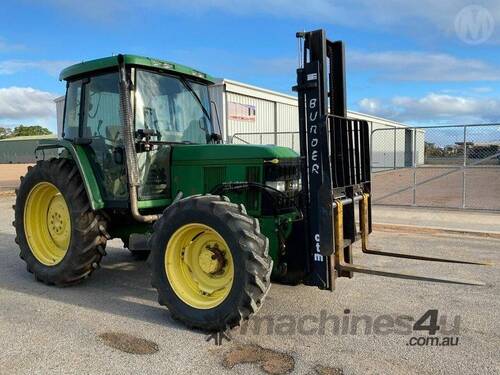 John Deere 6110