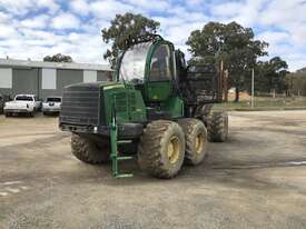 Used 2013 John Deere 1910E Forwarder - picture2' - Click to enlarge