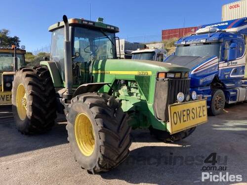 John Deere 8400