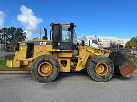 Loader CAT 938G Series 2 2004 One owner SN1357 1BXF128 - picture0' - Click to enlarge