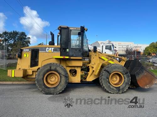 Loader CAT 938G Series 2 2004 One owner SN1357 1BXF128