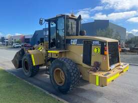 Loader CAT 938G Series 2 2004 One owner SN1357 1BXF128 - picture0' - Click to enlarge