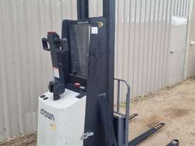 2016 Crown Electric Walkie Stacker - picture0' - Click to enlarge