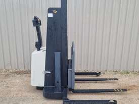 2016 Crown Electric Walkie Stacker - picture1' - Click to enlarge