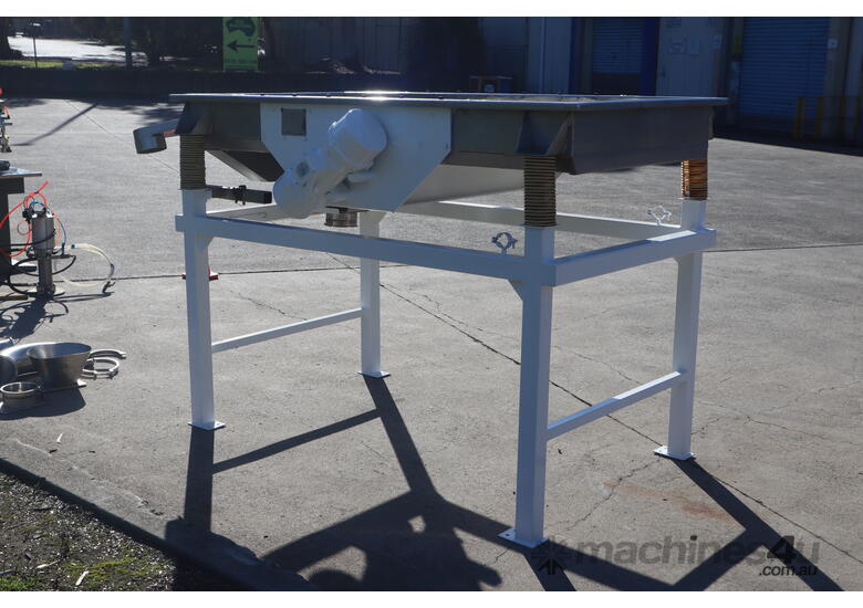Large Vibrating Vibratory Feeder Sieve Shaker Table Separator - Maseto 