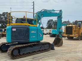 Kobelco SK135SR-2 - picture2' - Click to enlarge