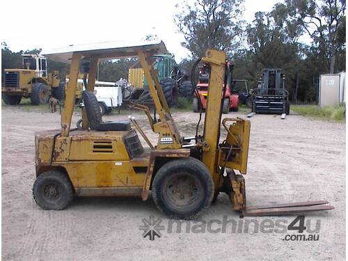 Komatsu FG20-7 forklift