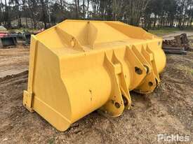 Komatsu WA380-6 3.6m3 General Purpose Loader Bucket - picture1' - Click to enlarge