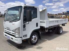 2013 Isuzu NPR 400 Medium - picture0' - Click to enlarge