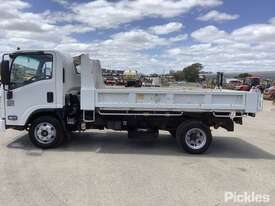 2013 Isuzu NPR 400 Medium - picture1' - Click to enlarge