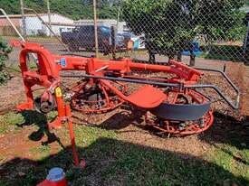 Used Kuhn Haybob 360 Tedder/Rake - picture0' - Click to enlarge