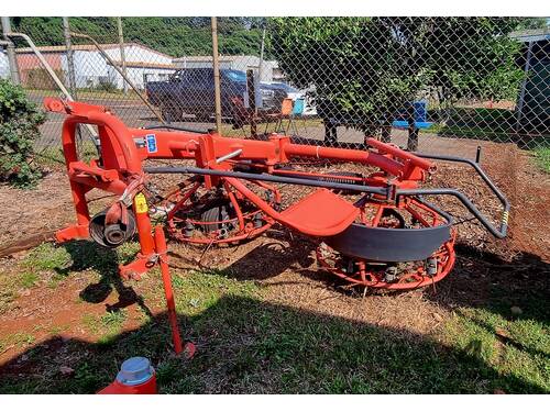 Used Kuhn Haybob 360 Tedder/Rake