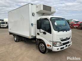 2017 Hino 300 series - picture0' - Click to enlarge