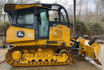 2021 John Deere 450K LGP 1,400 hrs