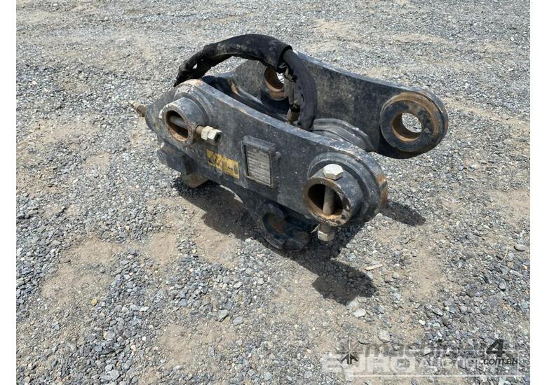 Used geith Geith Quick Hitch to suit Bobcat E85 Quick Hitch in