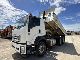 2011 ISUZU FXZ1500 TIPPER TRUCK  - picture2' - Click to enlarge