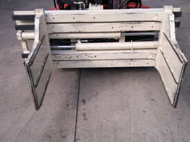 Cascade Bale Clamp - picture0' - Click to enlarge