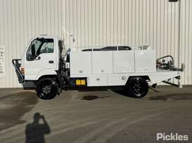 1998 Isuzu NPS - picture1' - Click to enlarge