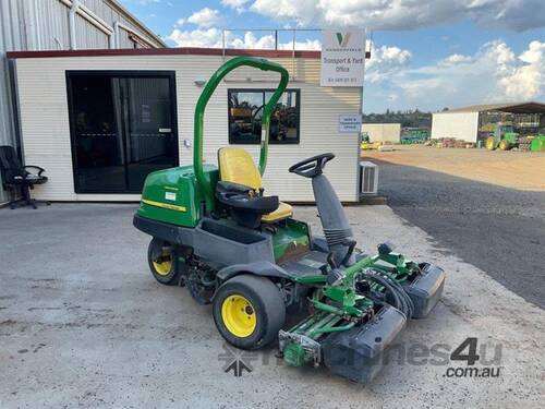 John Deere 2500B Precision Cut