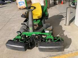 John Deere 2500B Precision Cut - picture1' - Click to enlarge