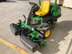 John Deere 2500B Precision Cut - picture2' - Click to enlarge