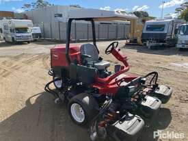 Toro ReelMaster 3550D Front & Centre Mount Reel Mower - picture0' - Click to enlarge