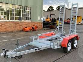 Green Trailers Plant - picture1' - Click to enlarge