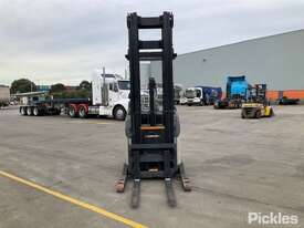 2020 Crown Electric Reach Forklift - picture0' - Click to enlarge